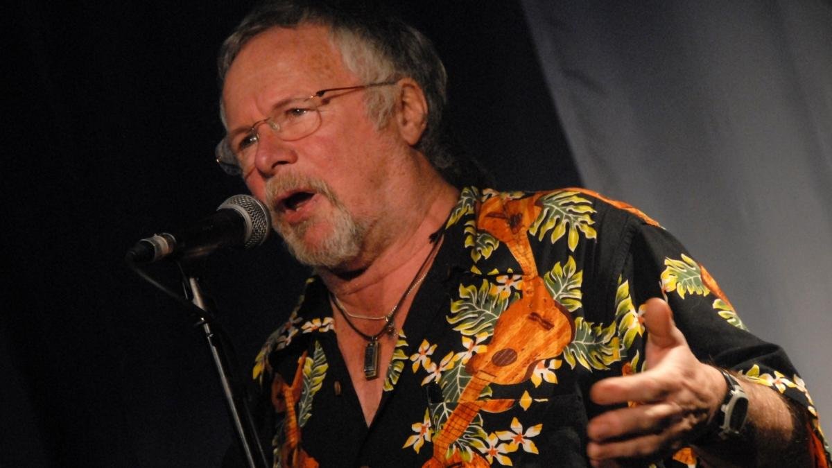 Bill Oddie, la risa que se convirtió en naturalista: adiós a una leyenda británica