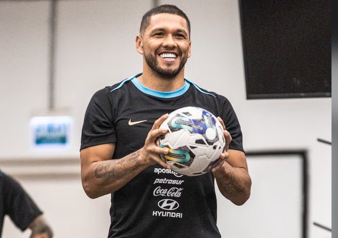 ¡Olimpia se rearma con todo! Vitamina Sánchez patea el tablero para no perder la punta