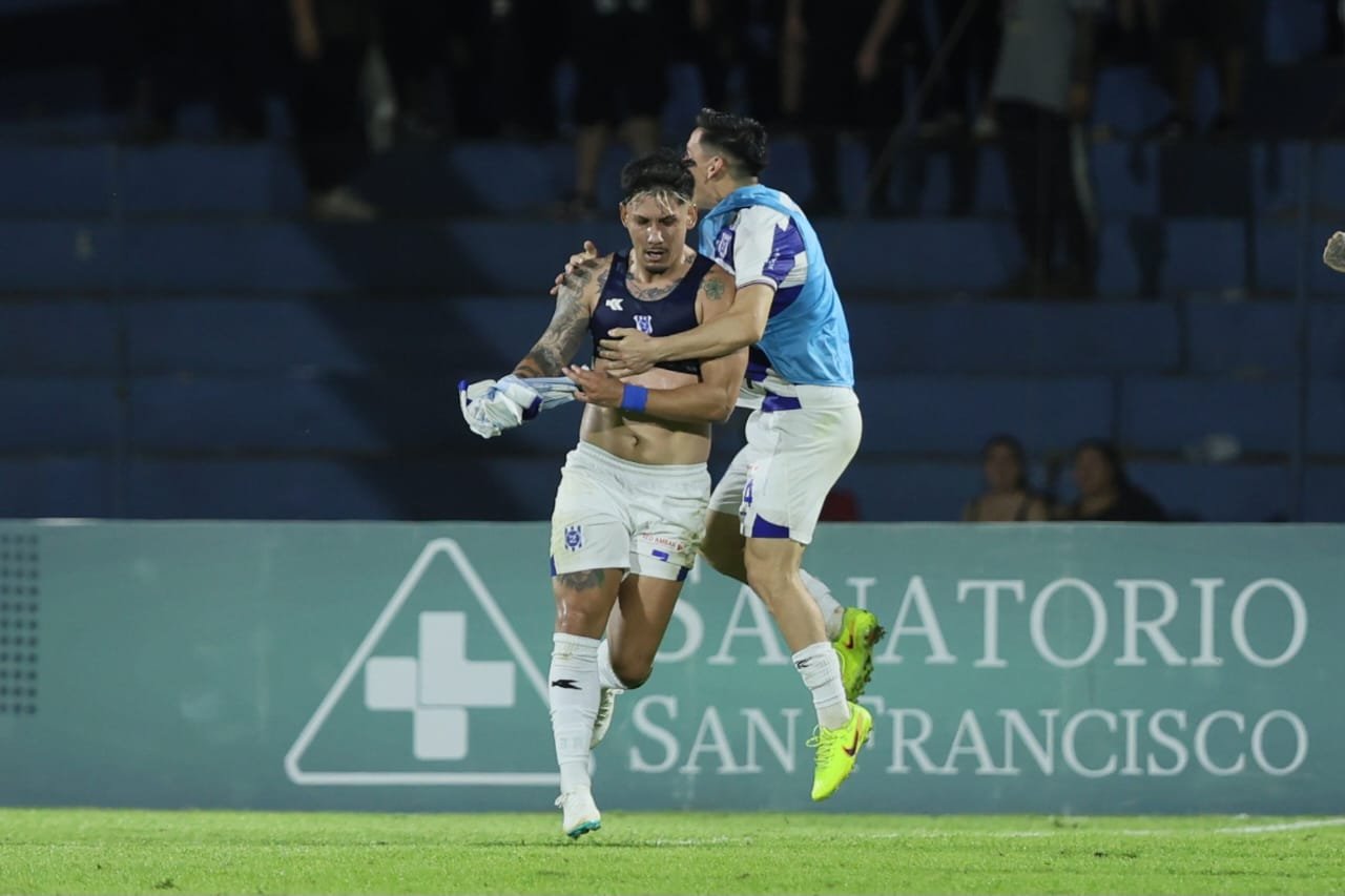 ¡Papelón Decano! Olimpia perdió en Pedro Juan y el 2 de Mayo es el puntero del Clausura